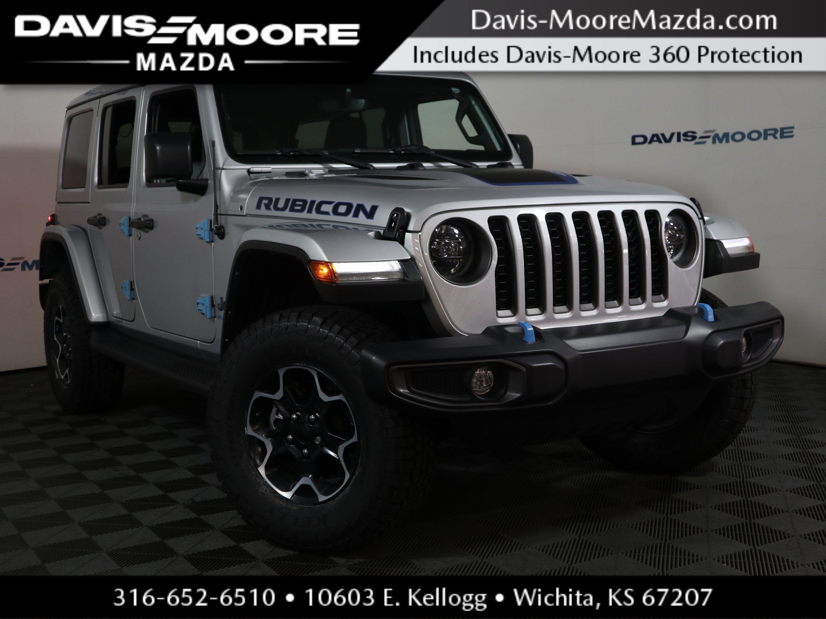 2023 Jeep Wrangler 4xe Rubicon in Silver Zynith Clearcoat — front three-quarter view