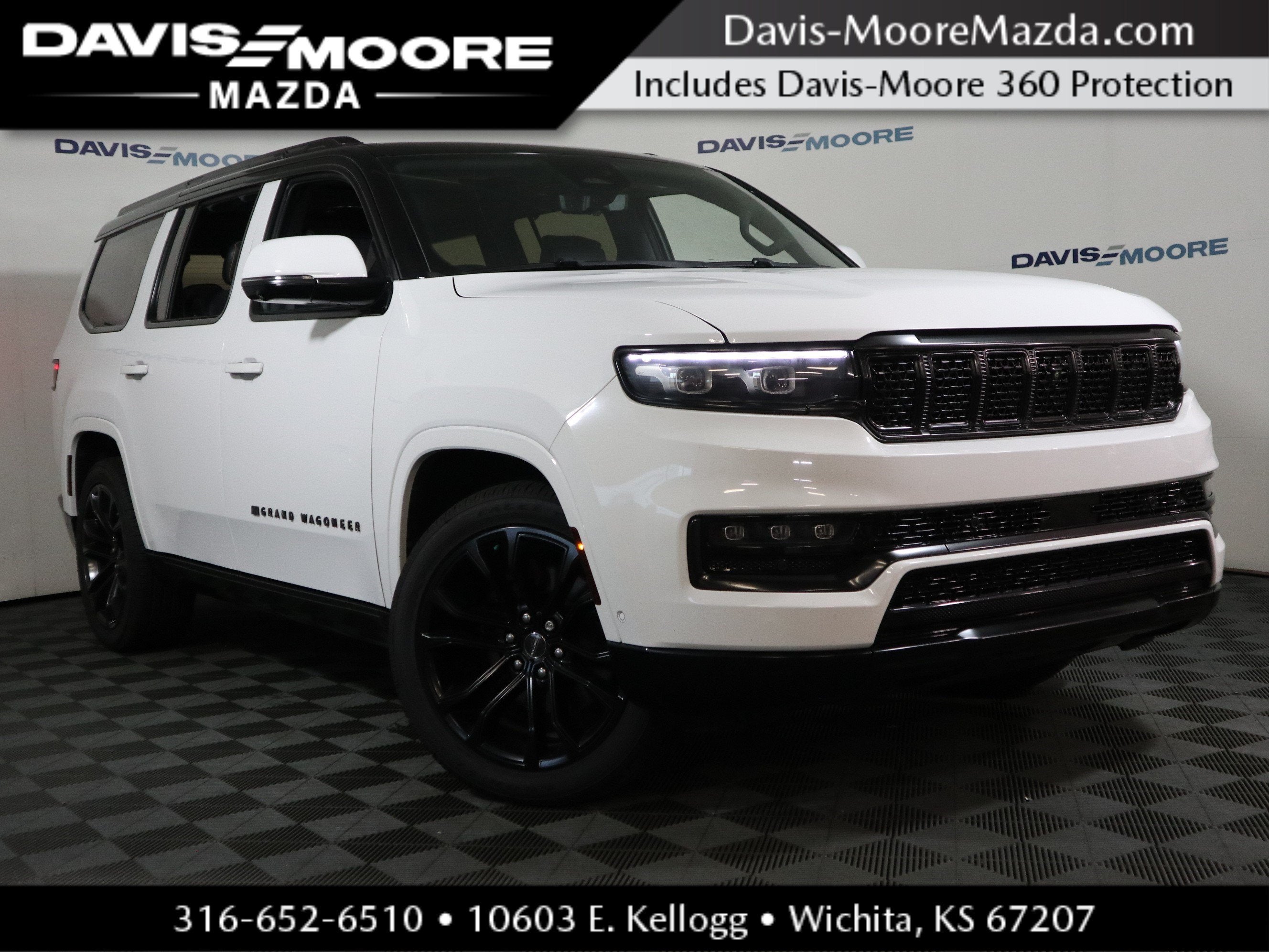2022 Jeep Grand Wagoneer Series III in Bright White Clearcoat — front three-quarter view