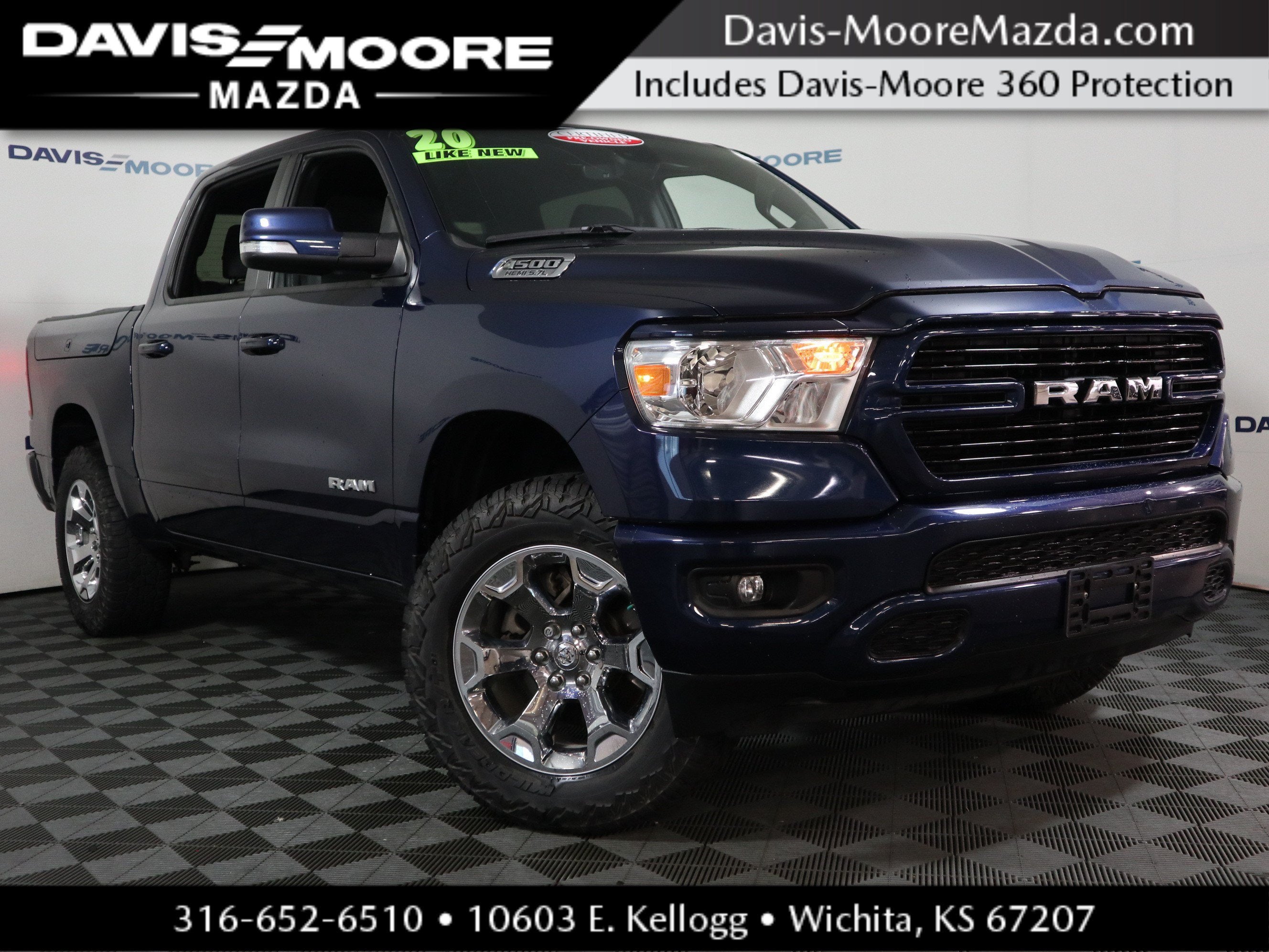 2020 RAM 1500 Big Horn in Patriot Blue Pearlcoat — front three-quarter view