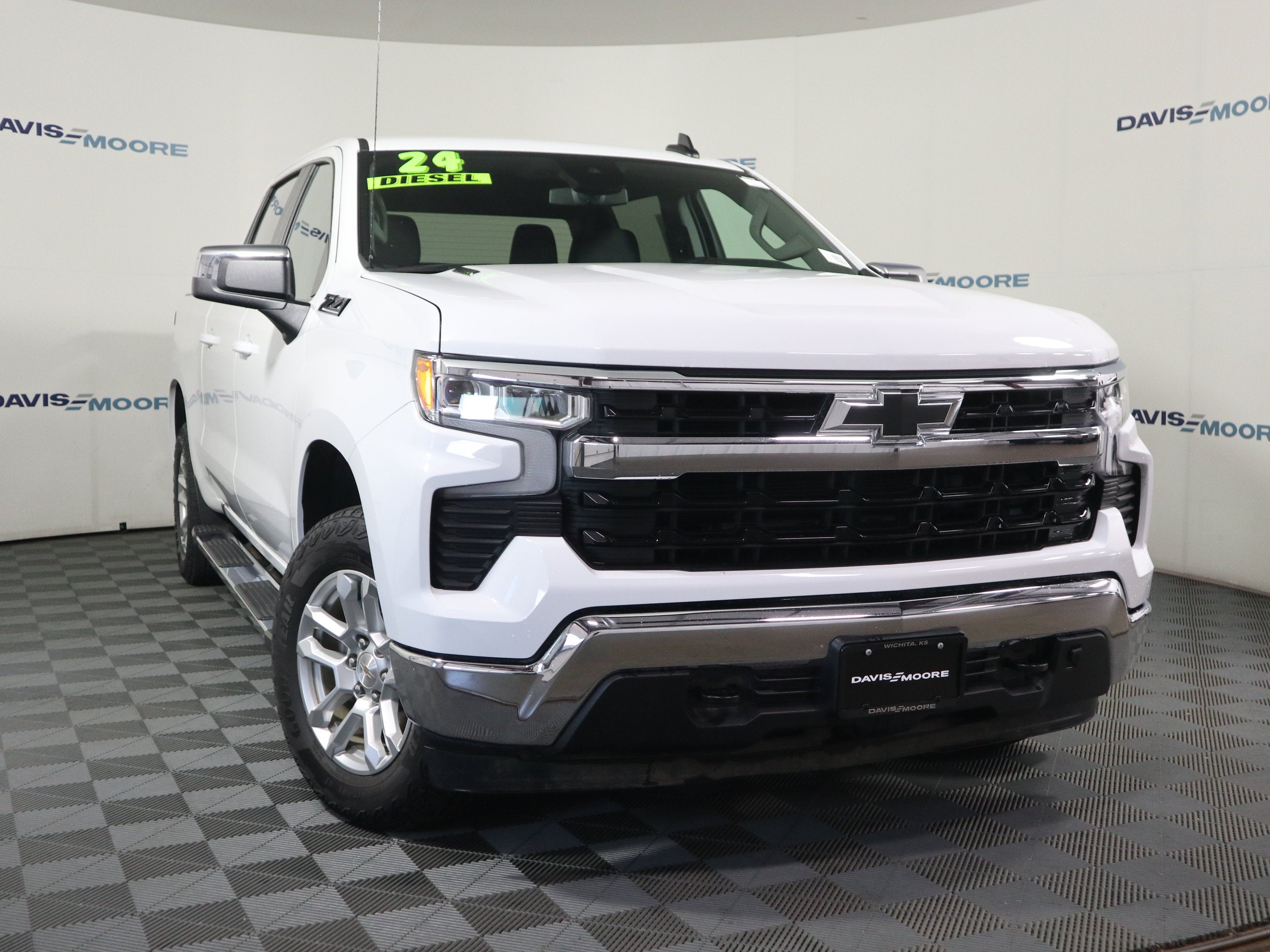 2024 Chevrolet Silverado 1500 — side profile view