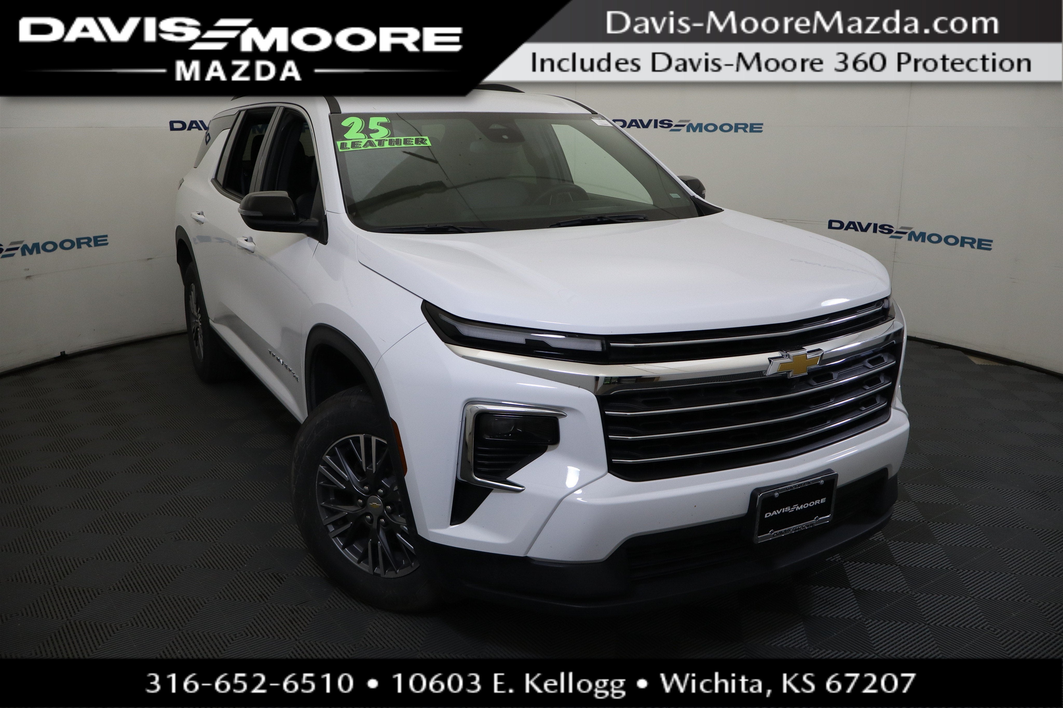 2025 Chevrolet Traverse FWD LT in Summit White — front three-quarter view