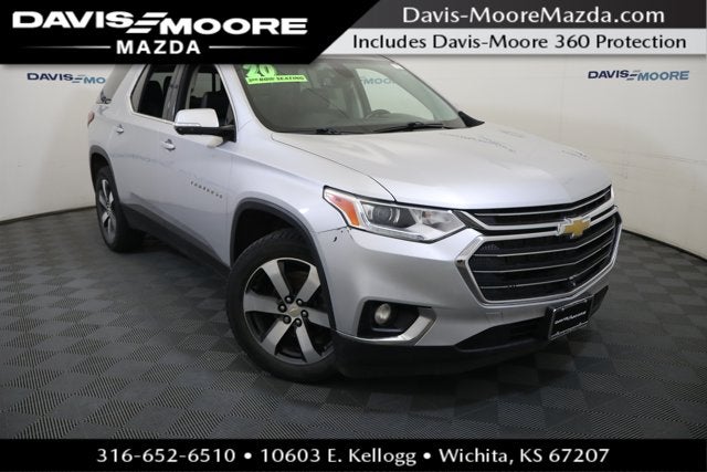 2020 Chevrolet Traverse LT Leather in Silver Ice Metallic — front three-quarter view