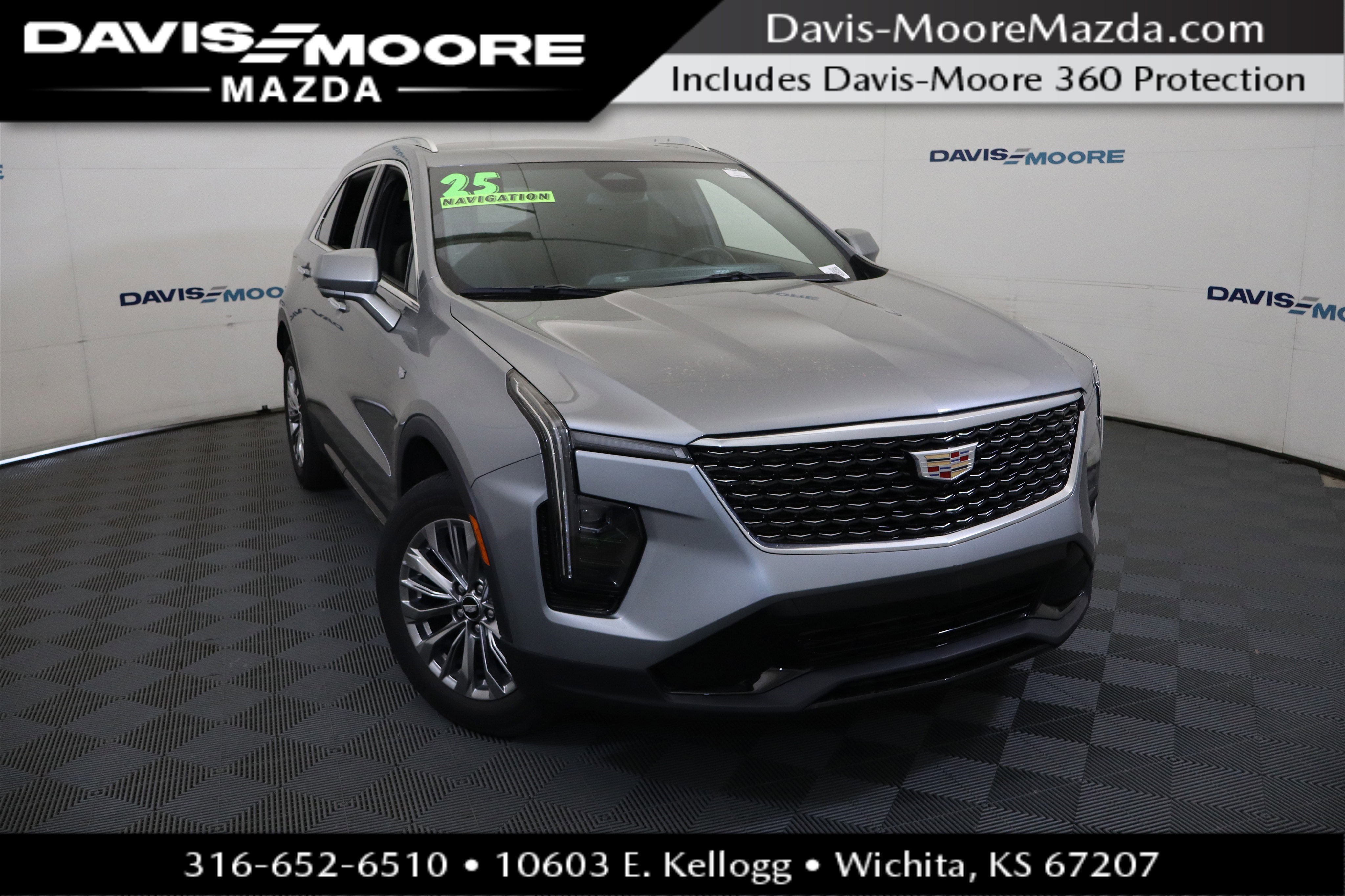 2025 Cadillac XT4 FWD Premium Luxury in Argent Silver Metallic — front three-quarter view