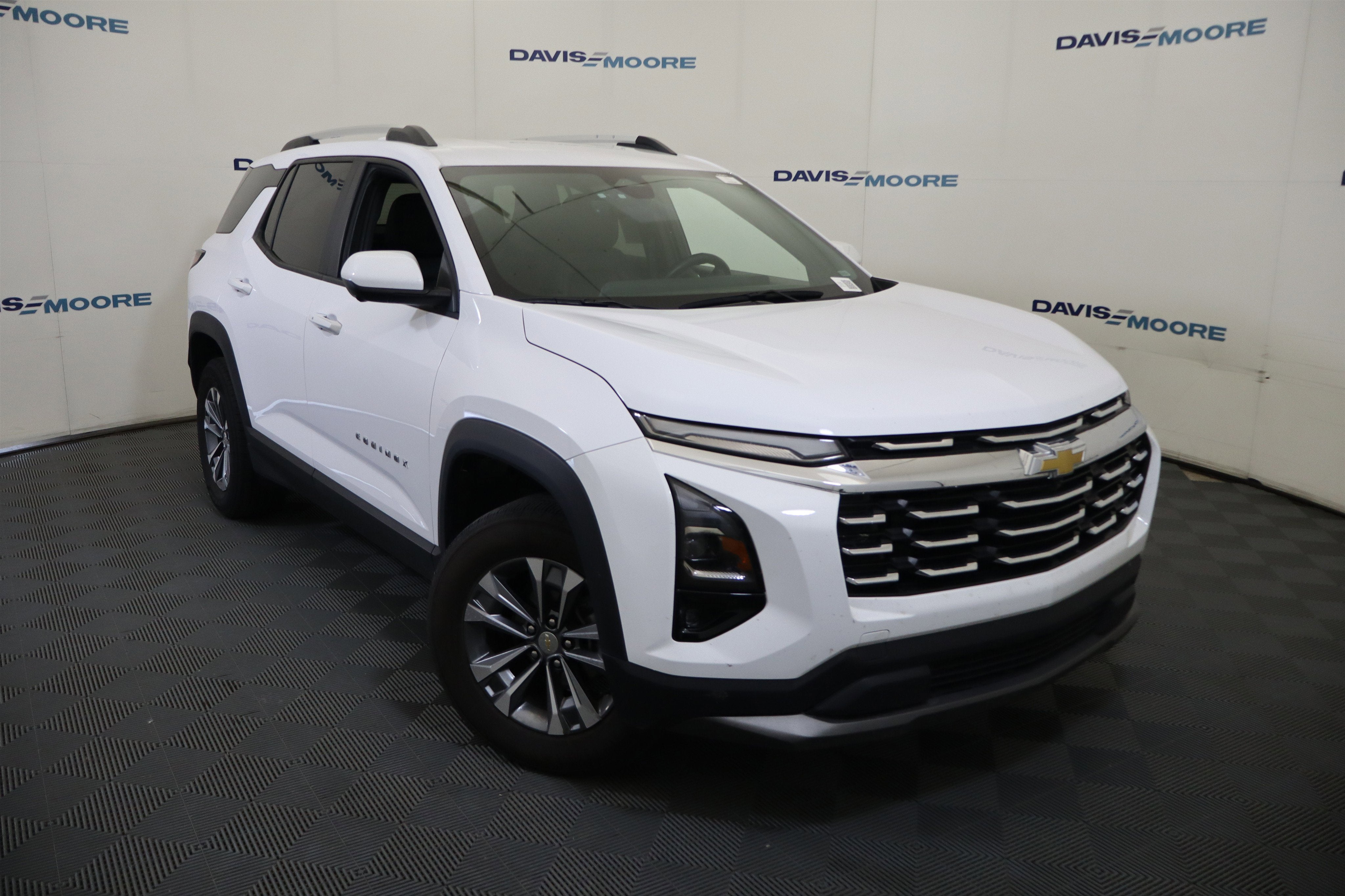 2025 Chevrolet Equinox — side profile view