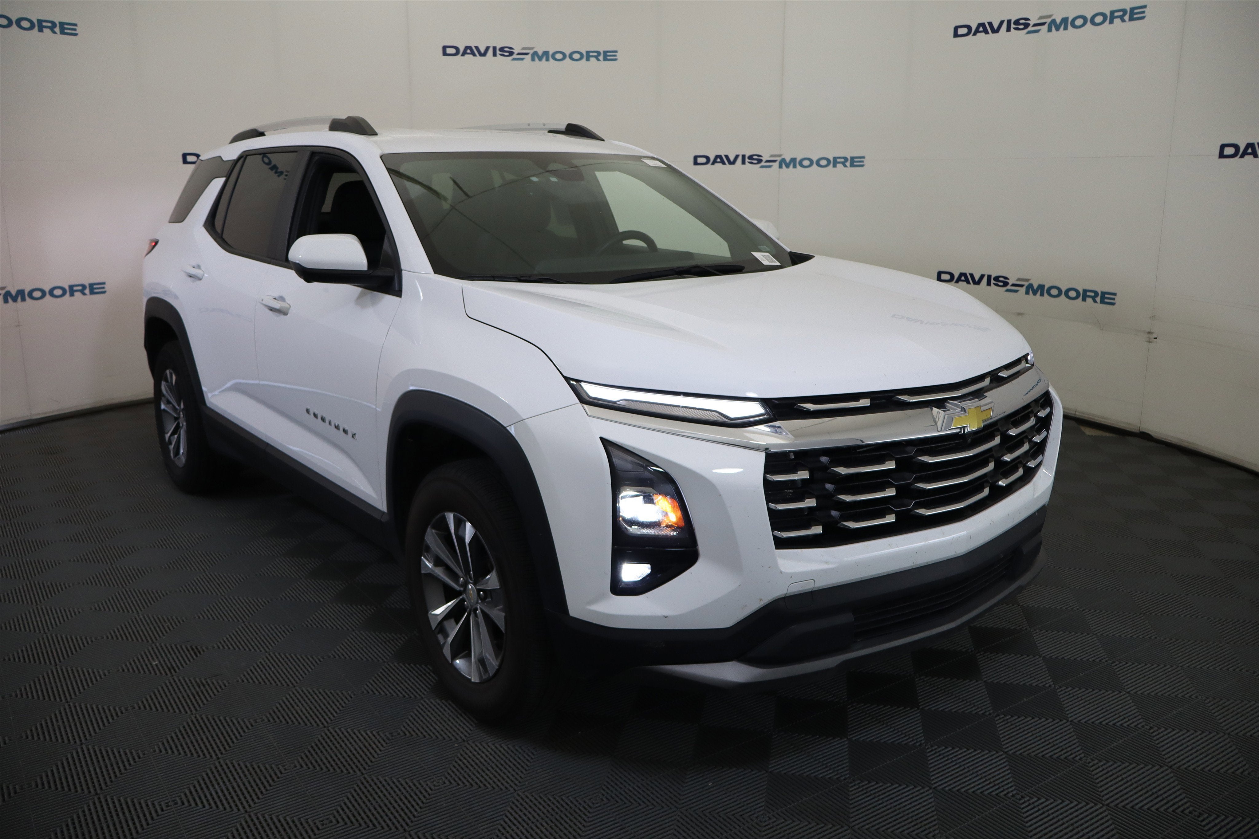 2025 Chevrolet Equinox — rear three-quarter view